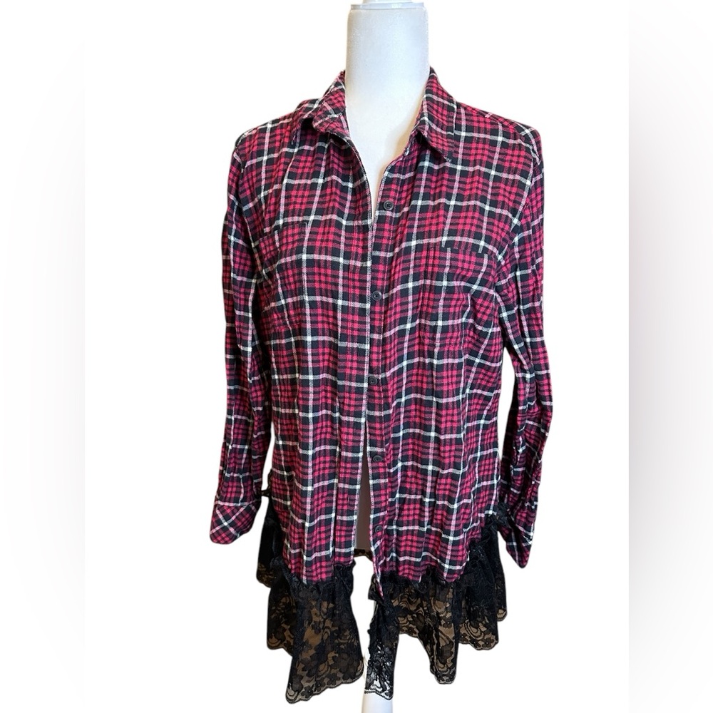 Lee Riders red & black button-down flannel‎ shirt with added black lace large